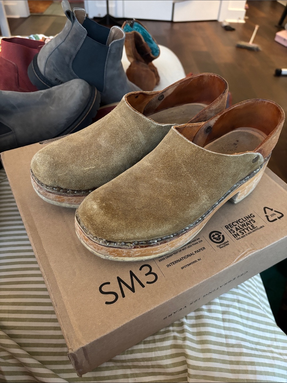 Vintage Multnomah Clog